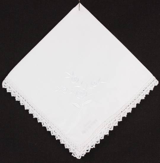 Embroidered lace handkerchiefs ' Camellia white ' Style: EHC-CAM.